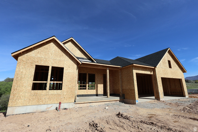 1229 E Amarylis Way
                     MLS #2155595