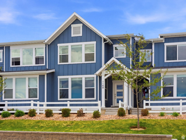 1144 W Early Light Way
                     MLS #2155620