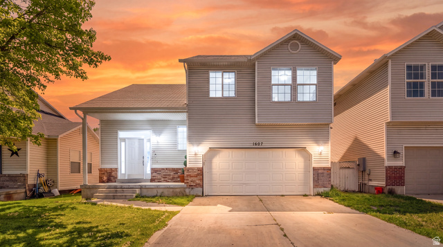 1607 W Heron Way
                     MLS #2155648