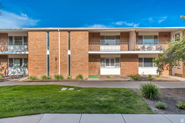 720 E Three Fountains Dr #77
                     MLS #2155672