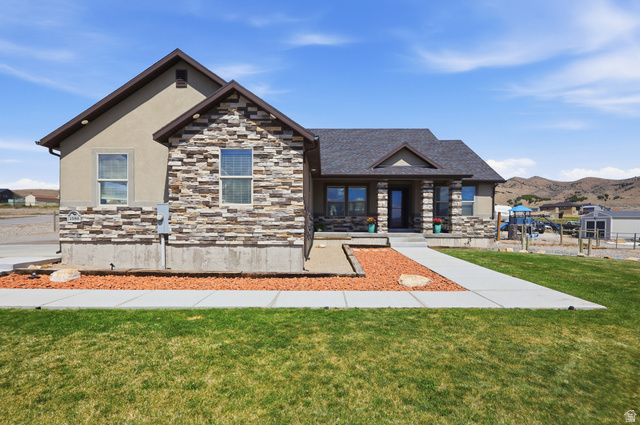 1588 W Rim Rock Dr
                     MLS #2155772