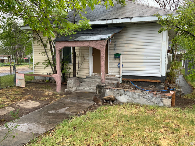 3005 S 9000 W
                     MLS #2155790