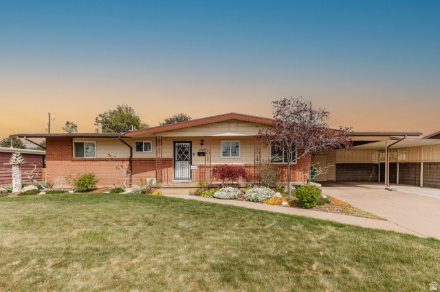 4302 S 2325 W
                     MLS #2155828