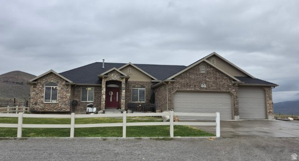 9317 N Sunset Dr
                     MLS #2155837