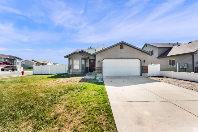 2575 S Athena Dr