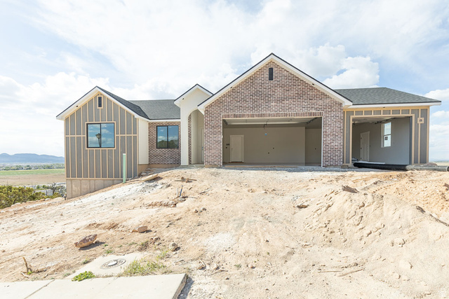 3256 W Kingsbury Dr
                     MLS #2155955