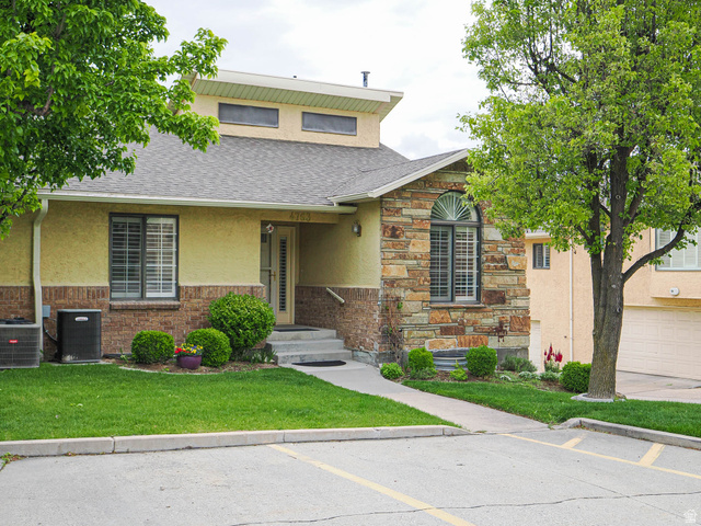 4763 S Castle Ridge Dr
                     MLS #2155956