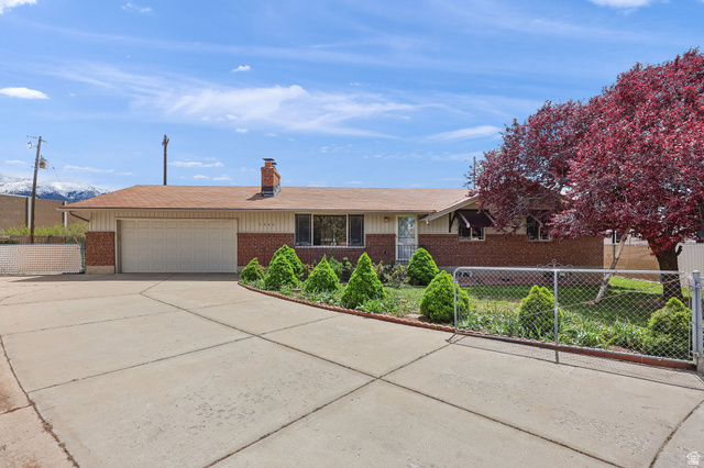 1345 S VALHALLA DR, Clearfield UT 84015