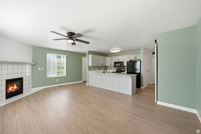 9217 S Jefferson Cv
                     MLS #2156085