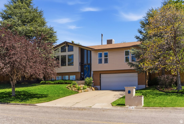 46 N Country Ln
                     MLS #2156223