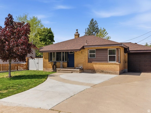 837  Polk Ave
                     MLS #2156250