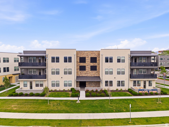 8392 S Sky Mirror Ln #202
                     MLS #2156267