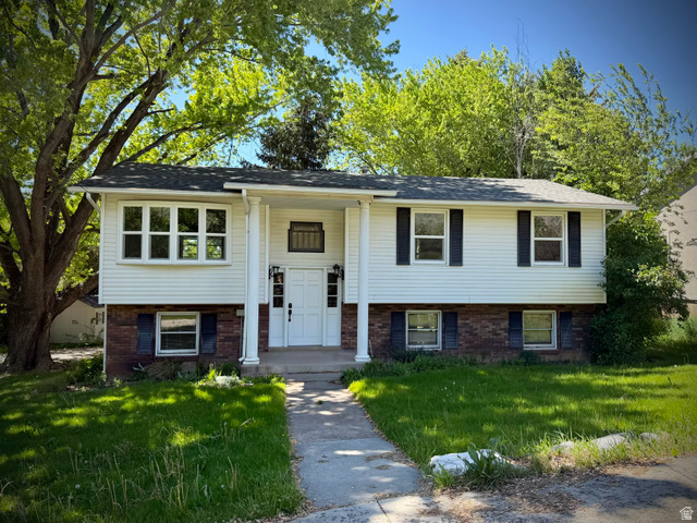2115 N Fruitland Dr
                     MLS #2156308
