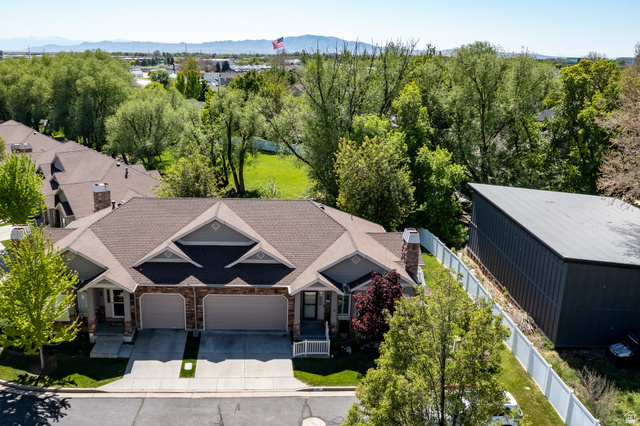 652 S Clearwater Falls Dr
                     MLS #2156334