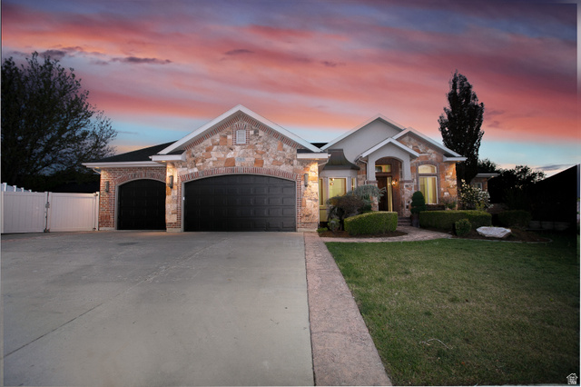 1203 W Makiya Cir
                     MLS #2156445