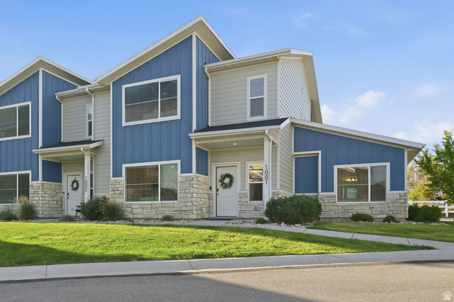 1881 W Haight Creek Loop
                     MLS #2156449