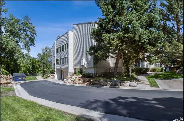 2514 S Elizabeth St #6
                     MLS #2156478