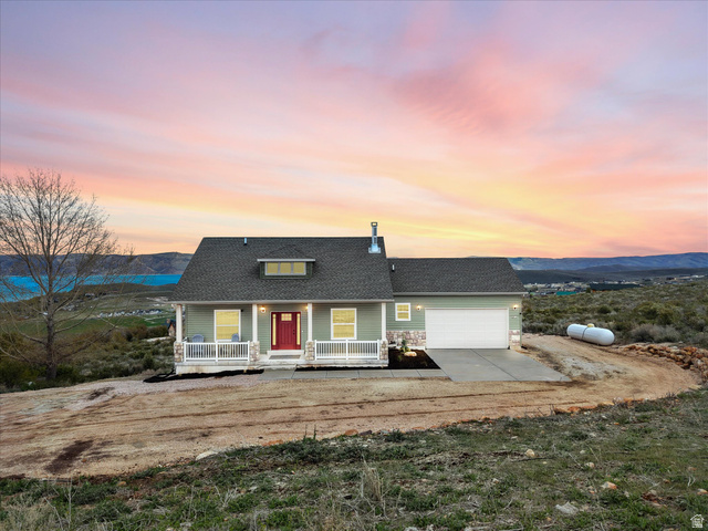 2072 S Sweetwater Pkwy
                     MLS #2156510