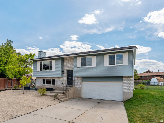 3437 W Erica Cir
                     MLS #2156627