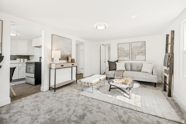 712  9th St
                     MLS #2156690