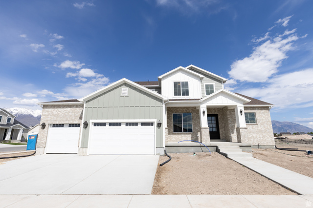 341  Louise Way #122
                     MLS #2156708