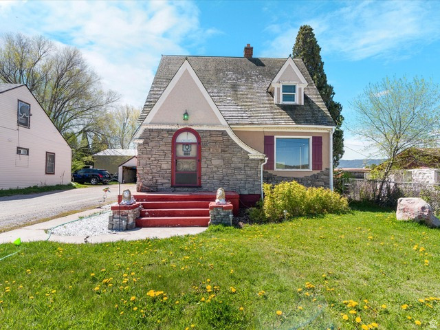 Main photo for 129 W 2nd