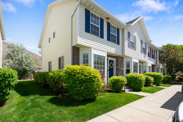 732 N 200 E
                     MLS #2156766