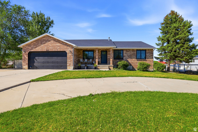 2840 W Country Classic Dr
                     MLS #2156787