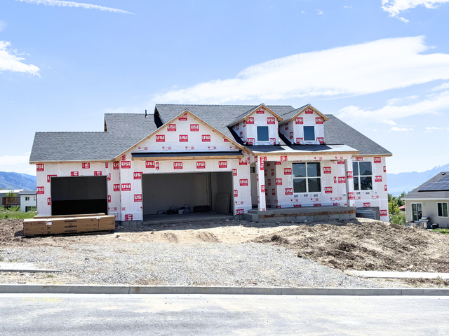 936 E 410 N #183
                     MLS #2156795