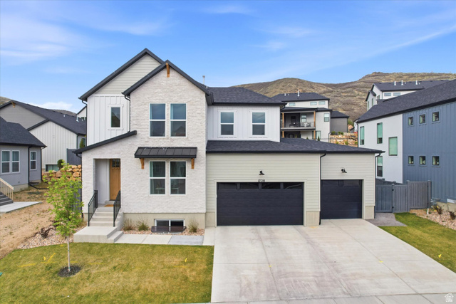 1728 W Royal Cir
                     MLS #2156911