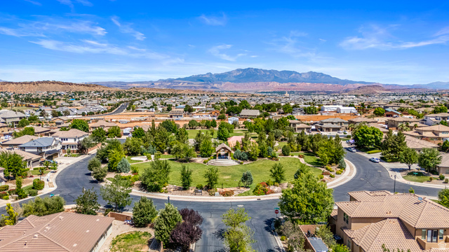 2817 E Amaranth Dr
                     MLS #2156917