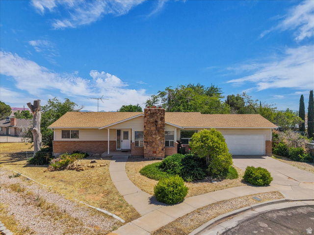 484 N Circula Rosita
                     MLS #2156988
