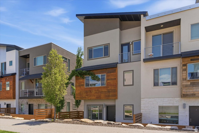 506 W 2200 N
                     MLS #2157054
