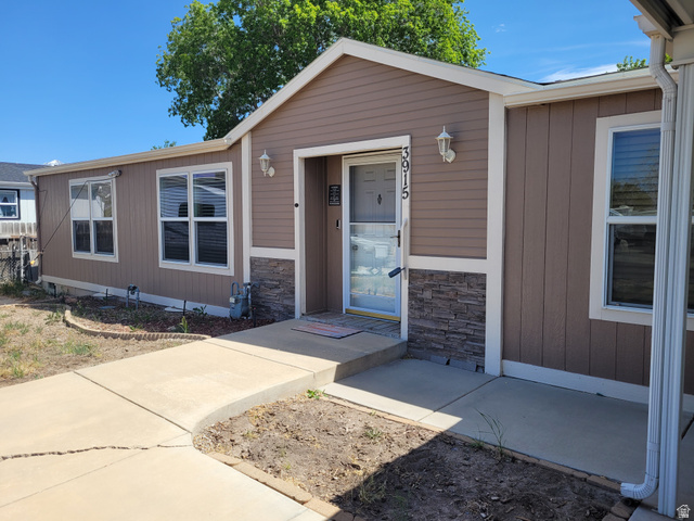 3915 W Gentry
                     MLS #2157100