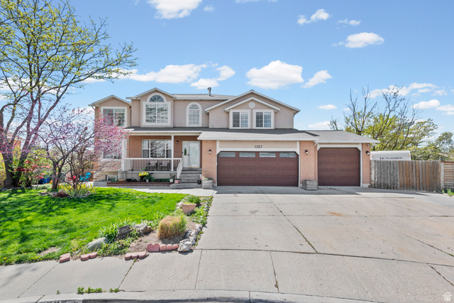1367 W Caesar Cir
                     MLS #2157134