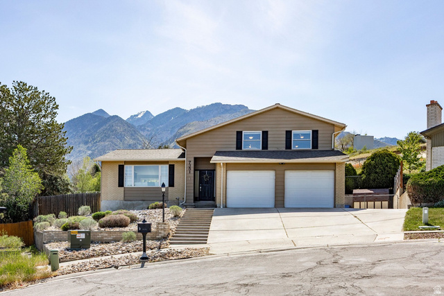 7351 S Chestnut Cir
                     MLS #2157169