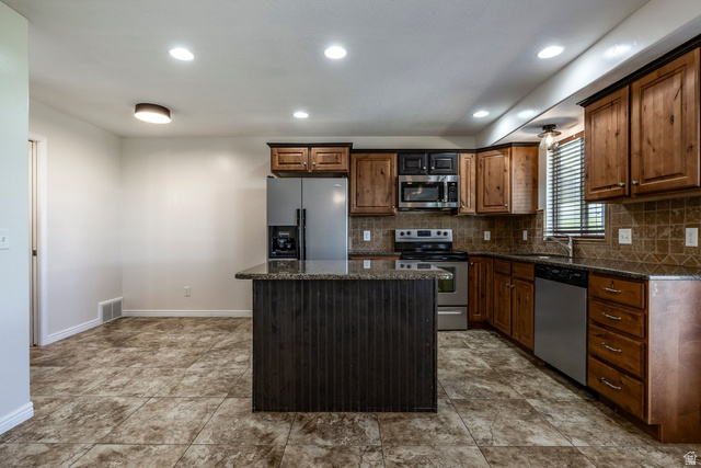 1865 W 5050 S, Roy, UT 84067 — photo 10