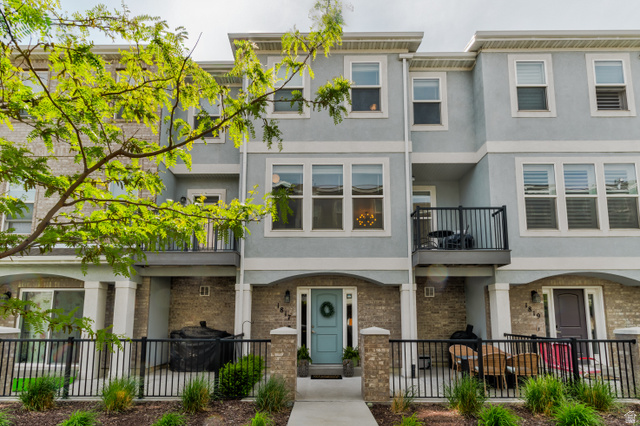 1817 W Torlundy Dr
                     MLS #2157178