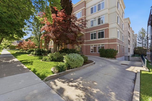 838 E South Temple  #103
                     MLS #2157365