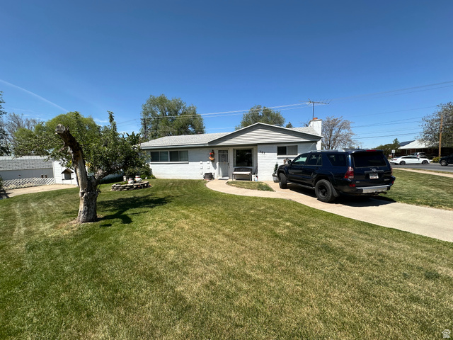 Main photo for 367  Hawthorne Dr