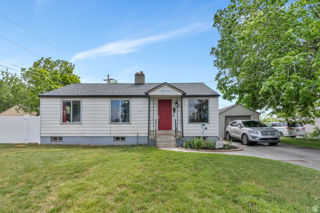 89  Lincoln Ave
                     MLS #2157517