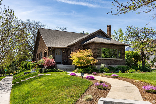 992 S 1300 E
                     MLS #2157611