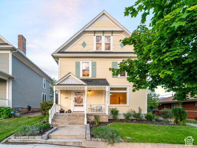 180 N Q St
                     MLS #2157702