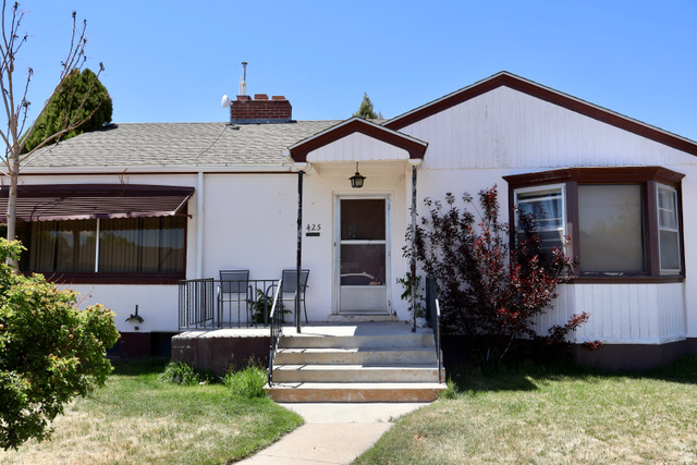 Main photo for 425 N 200 W