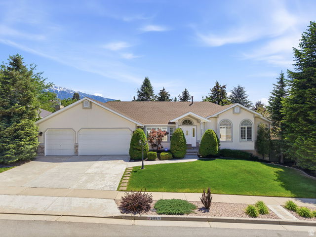 2184 E Eagle Ray Ct
                     MLS #2157932