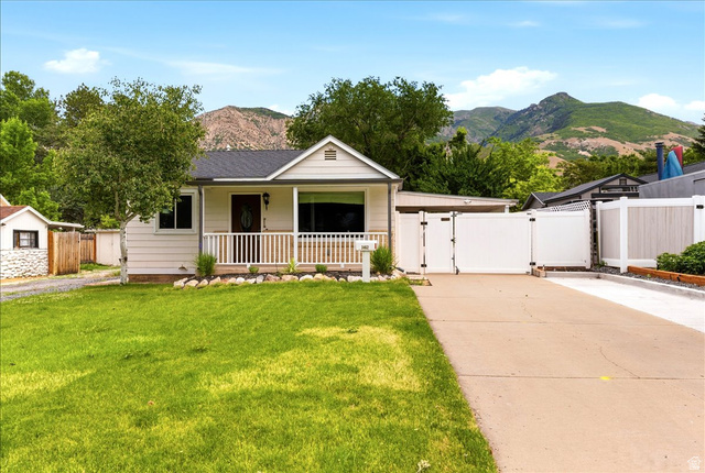 3462  Eccles Ave
                     MLS #2157941