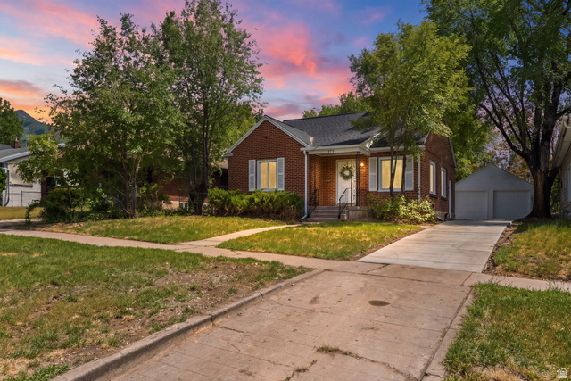 719  29th St
                     MLS #2158014