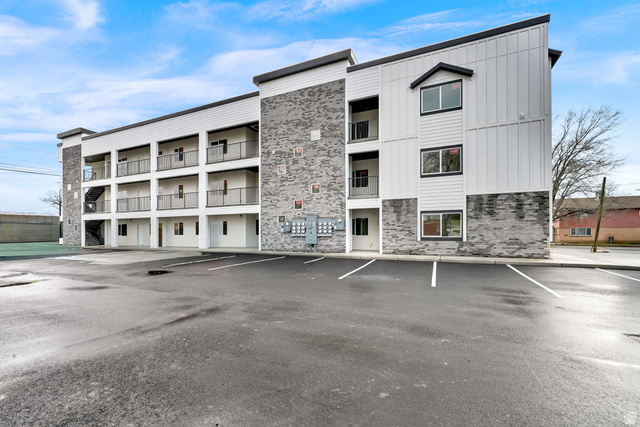 36 W 1600 N
                     MLS #2158031