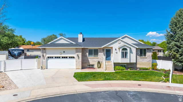 8328 S Plum Creek Cir
                     MLS #2158049
