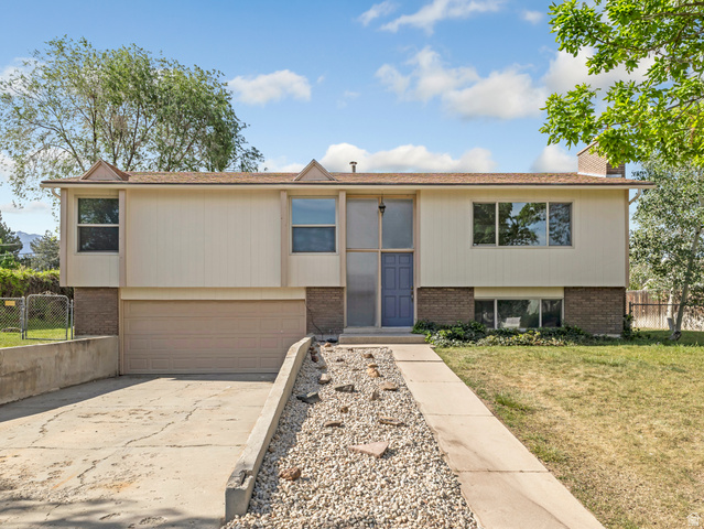 1384 E Sudbury Ave
                     MLS #2158077